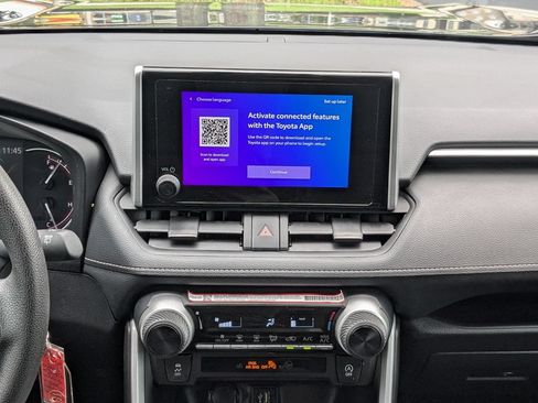 Certified 2025 Toyota RAV4 LE FWD image 18