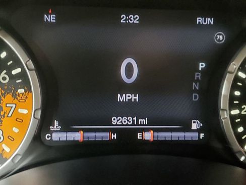 Used 2017 Jeep Renegade Trailhawk image 35