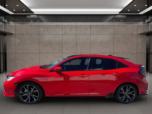 Used 2018 Honda Civic Sport image 3