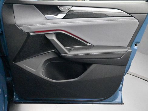 New 2026 Volkswagen Tiguan SE FWD image 31