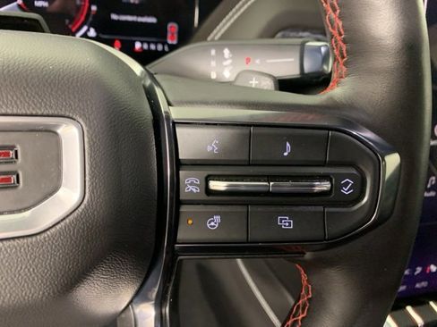 Used 2025 GMC Yukon XL AT4 Ultimate image 26