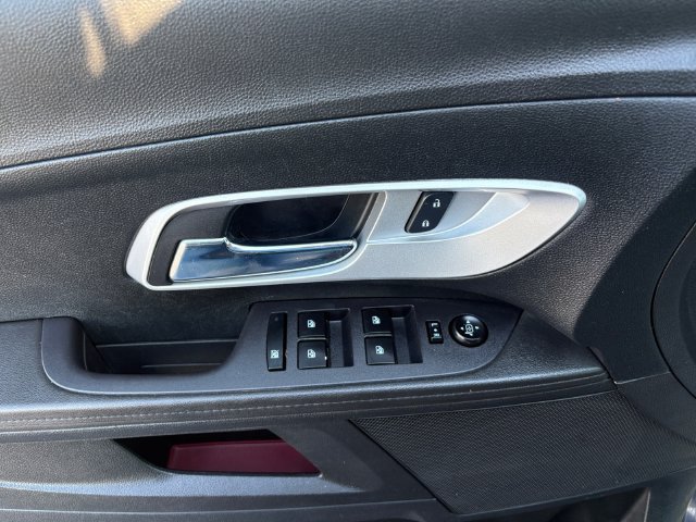 Used 2017 Chevrolet Equinox LT w/ Convenience Package FWD image 18