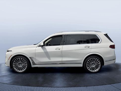 Certified 2024 BMW X7 xDrive40i w/ Parking Assistance Package AWD/4WD image 3