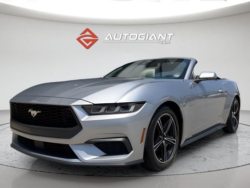 Used 2024 Ford Mustang Premium RWD image 5