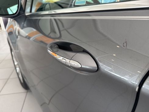 Used 2020 Buick Envision Essence FWD image 11