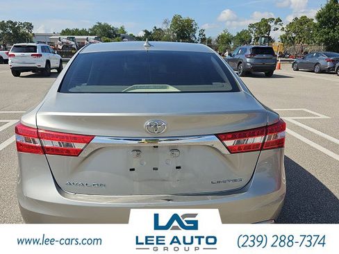 Used 2014 Toyota Avalon Limited FWD image 4