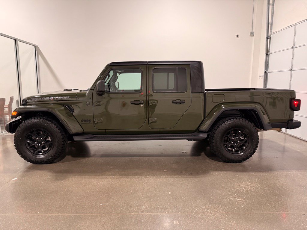 Used 2023 Jeep Gladiator Sport AWD/4WD image 8