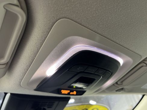 Used 2023 Toyota Corolla LE image 34