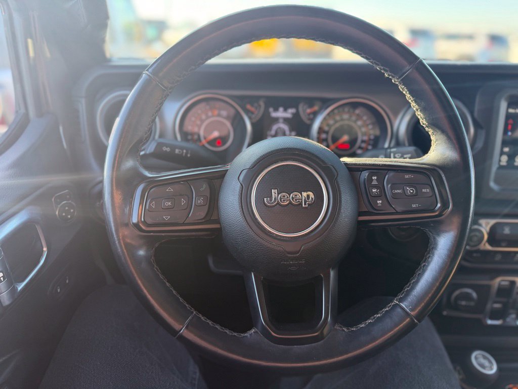 Used 2022 Jeep Gladiator Sport AWD/4WD image 6