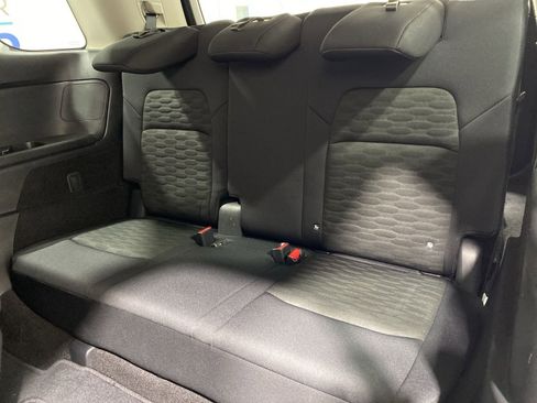 Used 2025 Nissan Pathfinder SV AWD/4WD image 22