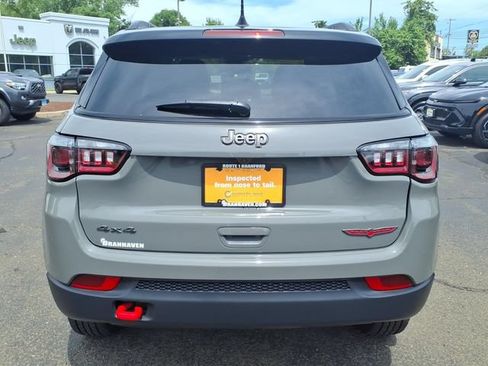 Certified 2022 Jeep Compass Trailhawk AWD/4WD image 6