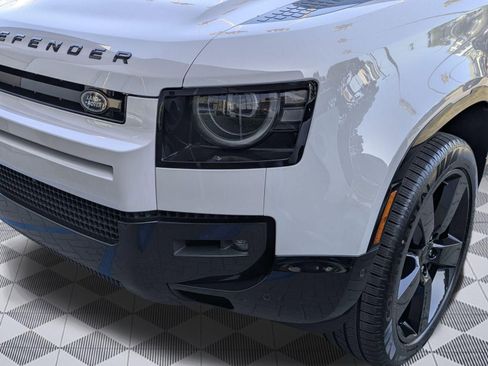 New 2026 Land Rover Defender 110 X-Dynamic SE AWD/4WD image 10