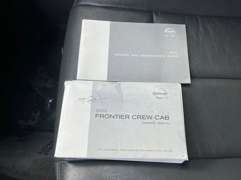 Used 2002 Nissan Frontier XE image 16
