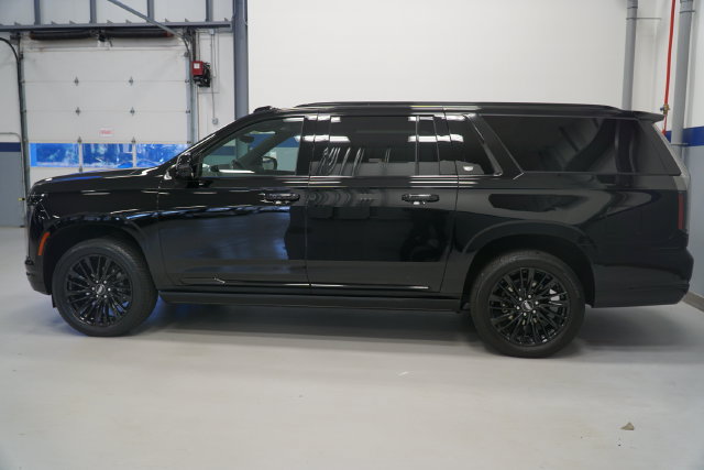Certified 2025 Cadillac Escalade ESV Premium Luxury w/ Touring Package AWD/4WD image 2