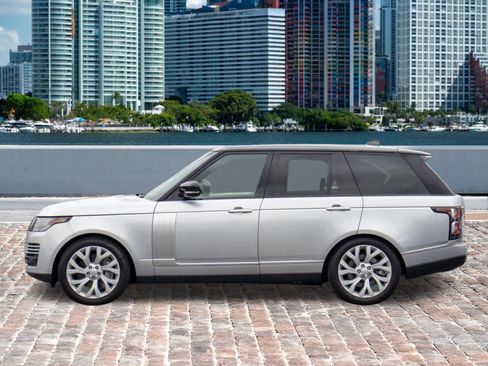 Used 2018 Land Rover Range Rover HSE image 12