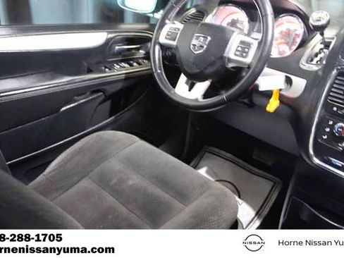 Used 2015 Dodge Grand Caravan SE w/ Quick Order Package 29E SE image 11