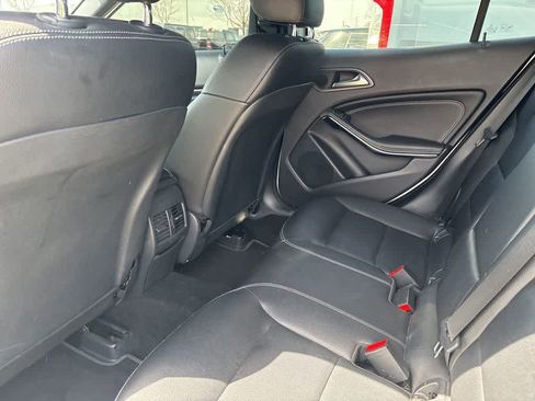 Used 2019 Mercedes-Benz GLA 250 image 6