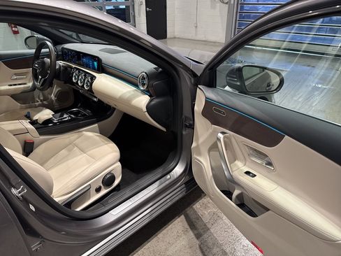 Used 2022 Mercedes-Benz A 220 4MATIC image 44