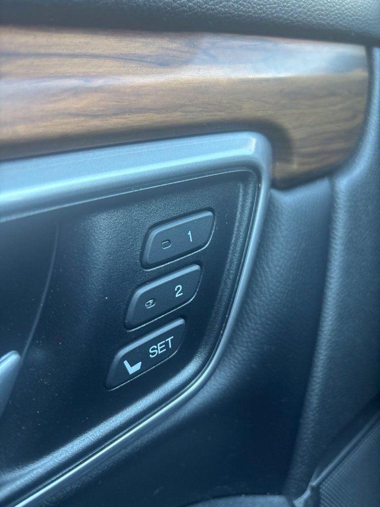 Used 2018 Honda CR-V Touring image 15