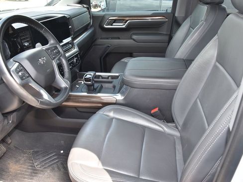 Used 2023 Chevrolet Silverado 1500 LT Trail Boss image 10