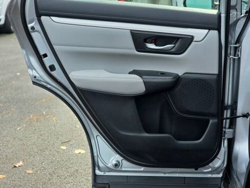 Used 2017 Honda CR-V LX image 27