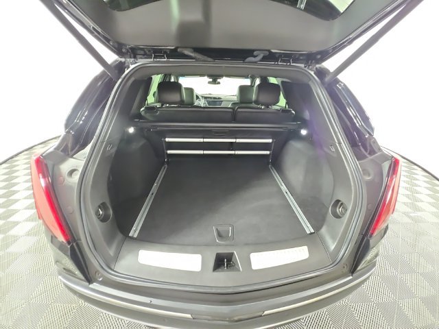 Used 2022 Cadillac XT5 Premium Luxury AWD/4WD image 16