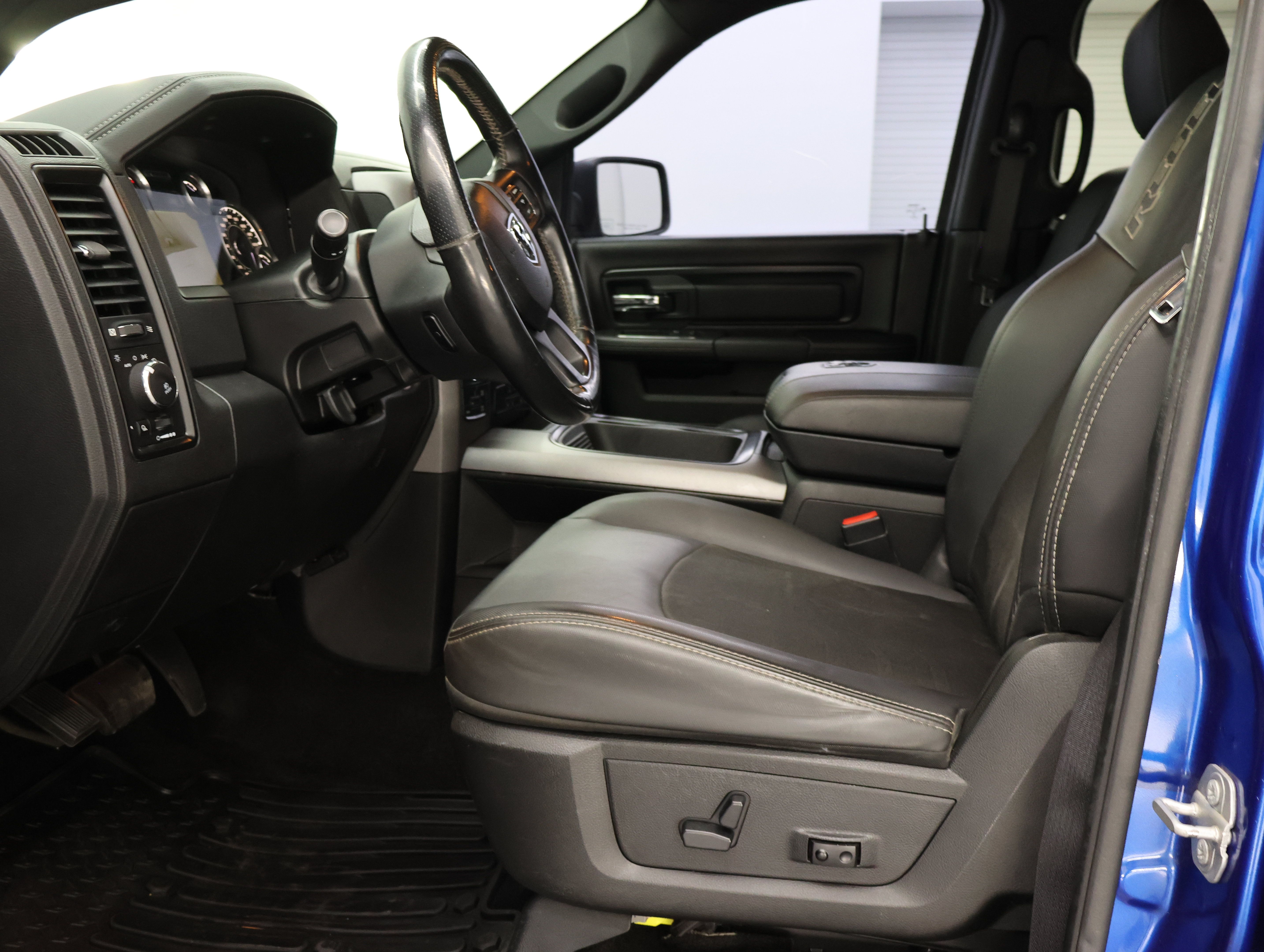 Used 2017 RAM 1500 Rebel w/ Luxury Group AWD/4WD image 8
