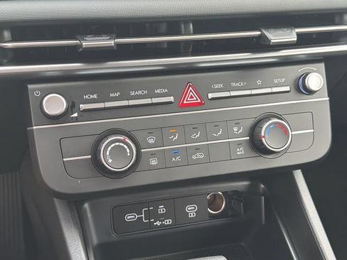 New 2026 Hyundai Tucson SE w/ Tow & Go Package FWD image 31