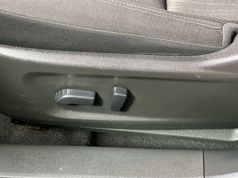 Used 2024 Nissan Altima 2.5 SV image 15