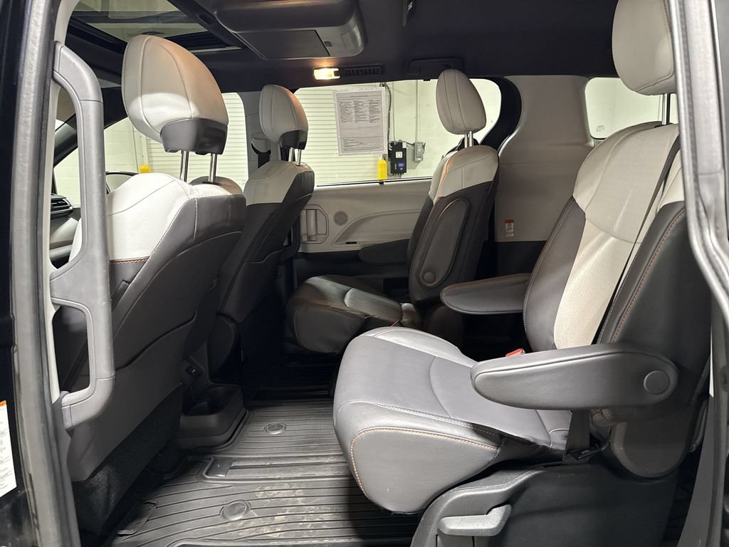 Used 2023 Toyota Sienna XSE w/ XSE Plus Package AWD/4WD image 24