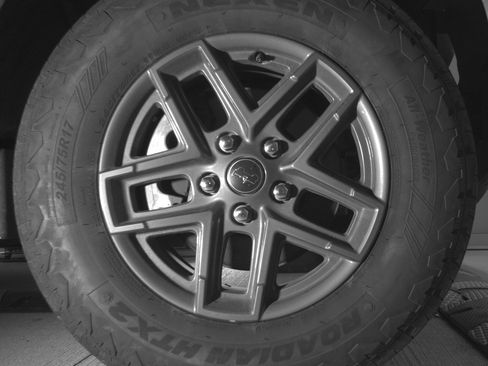 Used 2025 Jeep Wrangler Unlimited Sport AWD/4WD image 13
