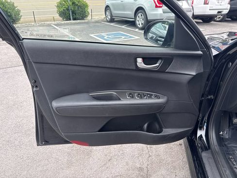 Used 2018 Kia Optima S FWD image 24