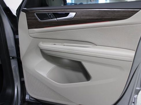 Used 2024 Volkswagen Atlas SEL Premium R-Line image 26