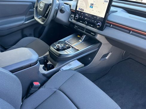 New 2026 Subaru Uncharted Premium FWD image 17