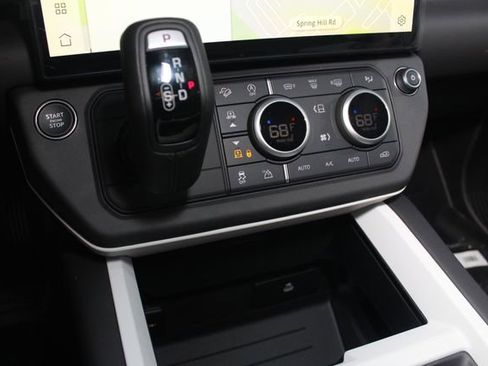 New 2026 Land Rover Defender 130 X-Dynamic SE image 14