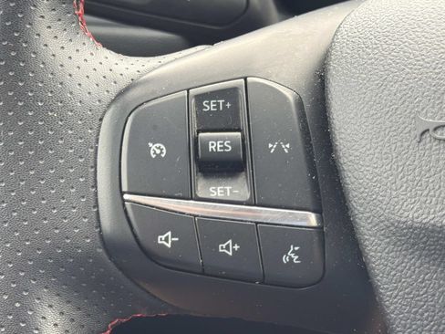 Used 2024 Ford Escape ST-Line AWD/4WD image 18