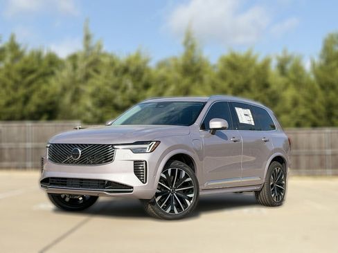 New 2026 Volvo XC90 T8 Plus w/ Protection Package Premier AWD/4WD image 2