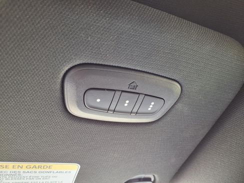 Used 2025 RAM 1500 Big Horn AWD/4WD image 18