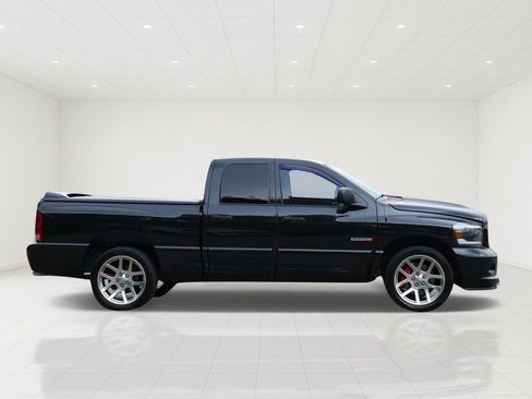 Used 2006 Dodge Ram 1500 Truck 2WD Quad Cab w/ Communication Pkg image 2