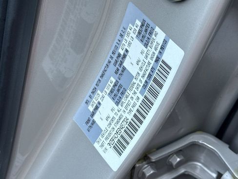 Certified 2025 MAZDA MAZDA3 s FWD image 29