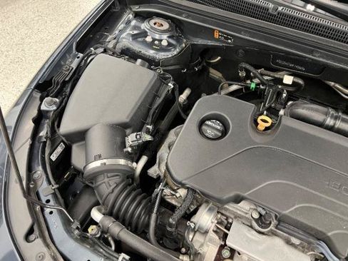Used 2019 Chevrolet Malibu LT FWD image 33