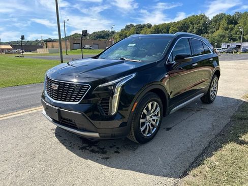 Used 2021 Cadillac XT4 Premium Luxury w/ Driver Awareness Package AWD/4WD image 3