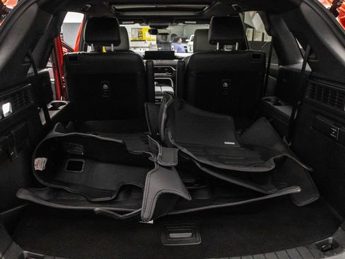 Used 2025 MAZDA CX-90 Plug-In Hybrid w/ Premium Plus AWD/4WD image 28