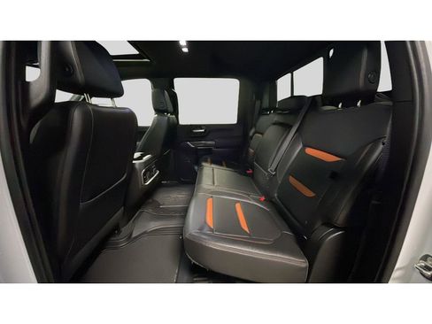 Used 2021 GMC Sierra 2500 AT4 w/ AT4 Preferred Package image 15