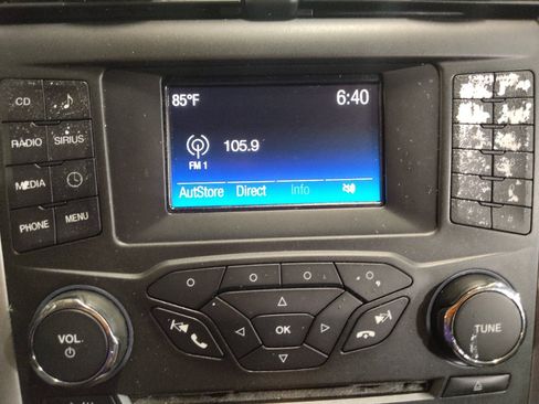 Used 2018 Ford Fusion SE FWD image 25