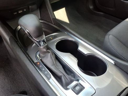 Used 2025 Chevrolet Malibu LT FWD image 15
