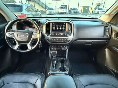 Used 2016 GMC Canyon SLT w/ Driver Alert Package AWD/4WD image 3
