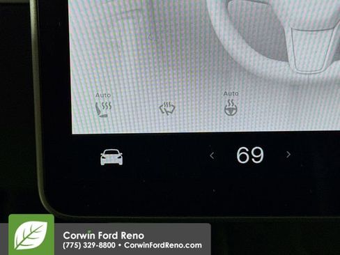 Used 2024 Tesla Model Y Long Range image 19