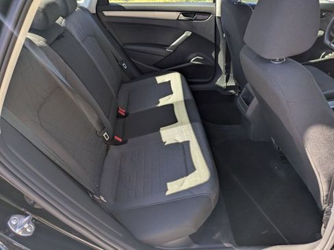 Used 2021 Volkswagen Passat 2.0T S image 18