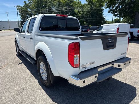 Used 2016 Nissan Frontier SV AWD/4WD image 3